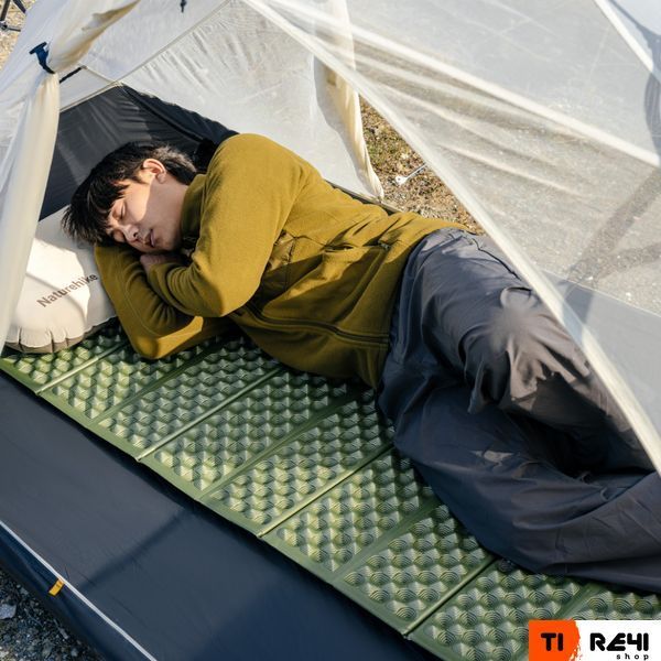 Килимок туристичний складаний одномісний IXPE Naturehike CNK2650WS010 з алюмінієвою плівкою, 185x56x2.3 см, зелений 6977465865687 фото
