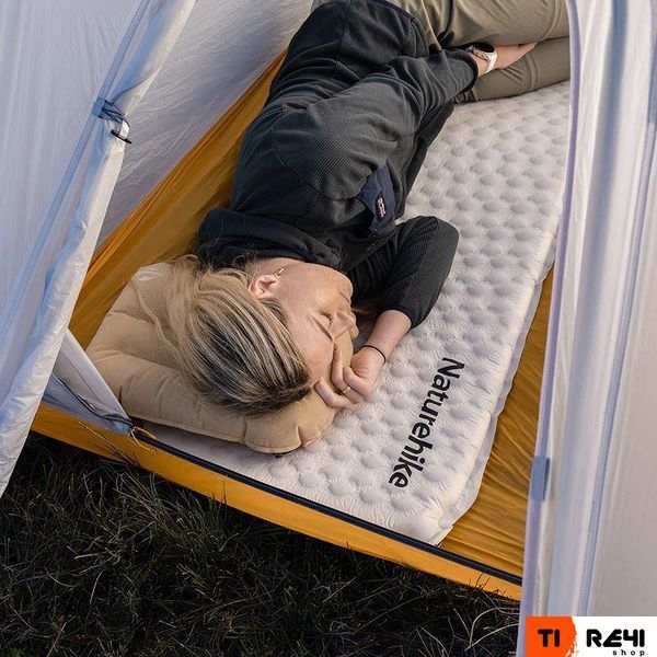 Матрас туристический надувной одноместный Naturehike CNK2300DZ013, 185x55x3.5 см, светло-серый, овальный 6976023926983 фото